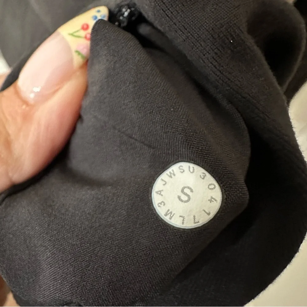 Men’s lululemon Surge Warm Half Zip in black, S